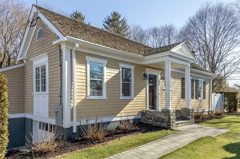 3 French St, Hingham, MA 02043