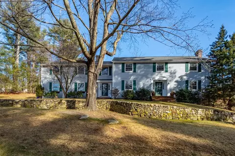 8 Chatham Rd, Andover, MA 01810