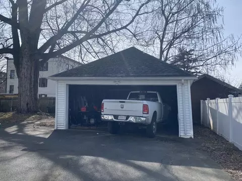 27 Walter St, Chicopee, MA 01013 photo 24