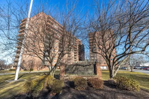 3920 Mystic Valley Pkwy #916, Medford, MA 02155