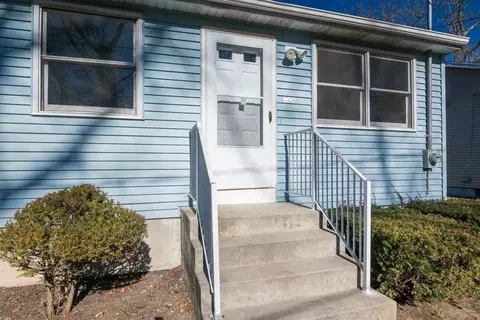 Exterior - 166 Grayson Dr, Springfield, MA 01119 photo 4 of 8