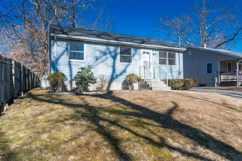 Exterior - 166 Grayson Dr, Springfield, MA 01119 photo 3 of 8