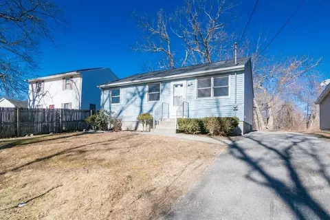 Exterior - 166 Grayson Dr, Springfield, MA 01119 photo 2 of 8