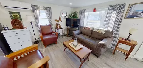 27 Cedar Dr, Carver, MA 02330