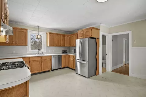 10 Pleasant St, Sutton, MA 01590 photo 12