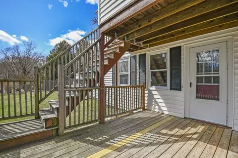 10 Pleasant St, Sutton, MA 01590 photo 32