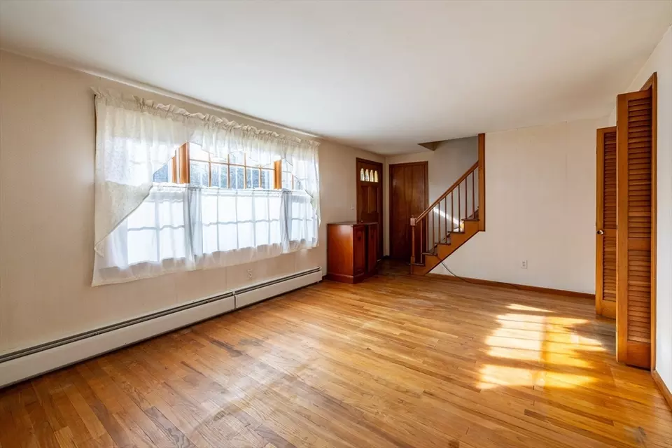 Living - 26 Sagamore Rd, West Springfield, MA 01089 photo 3 of 3