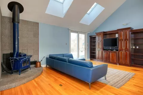 3 Macomber Ln, Framingham, MA 01702 photo 6