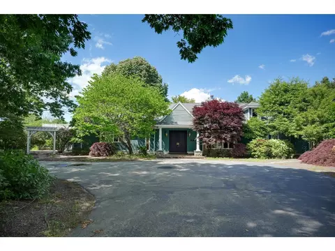 3 Macomber Ln, Framingham, MA 01702