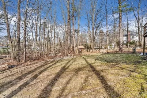 View/Area - 6 Cobblestone Dr, Franklin, MA 02038 photo 3 of 3