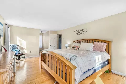 Bedroom - 6 Cobblestone Dr, Franklin, MA 02038 photo 6 of 9