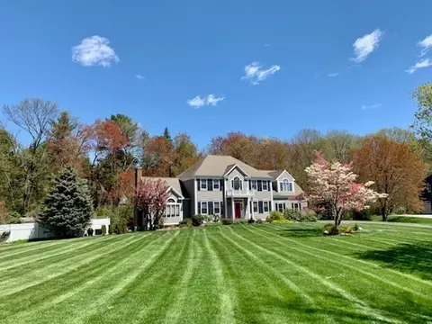 10 Eastbrook Farm Ln, Southborough, MA 01772