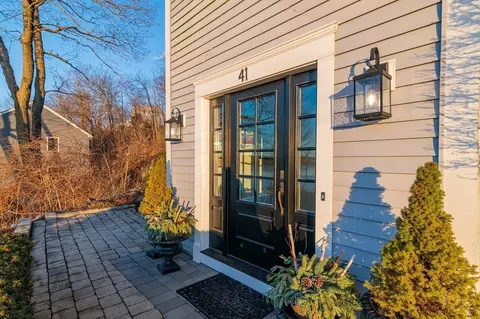 41 Alpine Rd, Weymouth, MA 02189