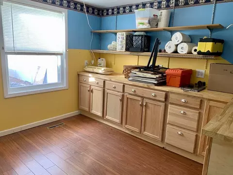 Dining - 46 Marsden St, Springfield, MA 01109 photo 1 of 2