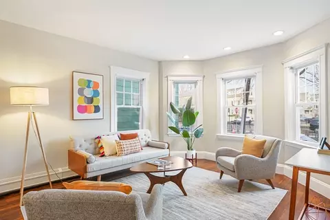 3 Yerxa Rd #1, Cambridge, MA 02140