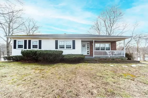 7 Anderson Ln, Grafton, MA 01536