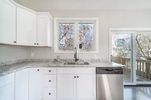 Kitchen - 16 Adelle Circuit, Worcester, MA 01607 photo 2 of 2
