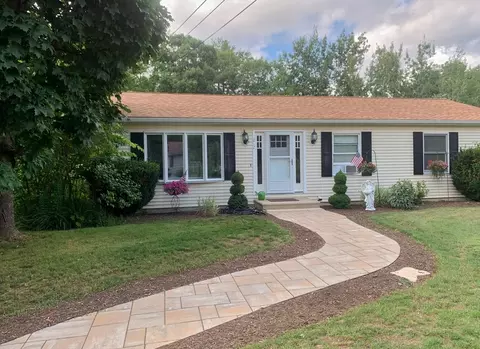 212 Rawson St, Leicester, MA 01524