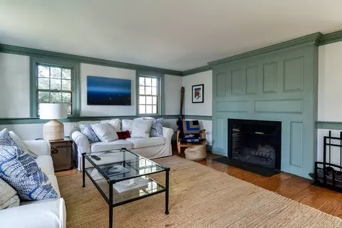 Living - 141 Walpole St, Dover, MA 02030 photo 2 of 9