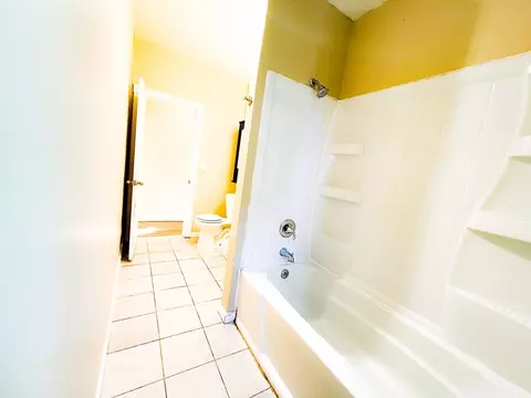 Bath - 68 Forest Park Ave, Springfield, MA 01108 photo 1 of 2