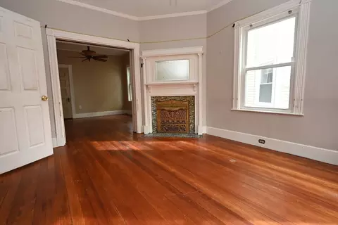 Living - 41 Brook St, Brookline, MA 02445 photo 2 of 3