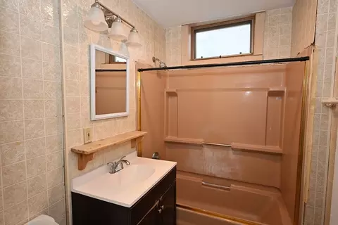 Bath - 41 Brook St, Brookline, MA 02445 photo 1 of 2