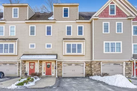 35 School St # B, Hudson, MA 01749