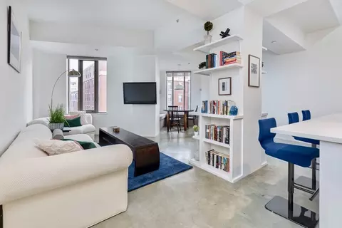 1313 Washington St #413, Boston, MA 02118
