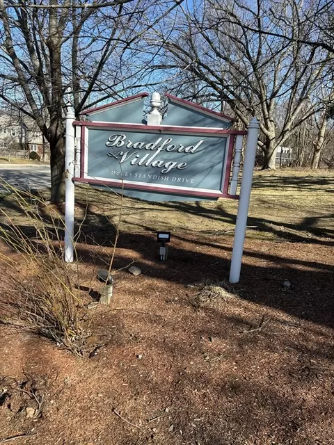 3 Myles Standish Dr #7, Haverhill, MA 01835