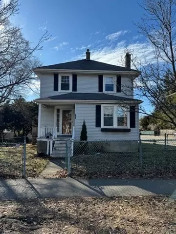 363 Mount Vernon St, Dedham, MA 02026