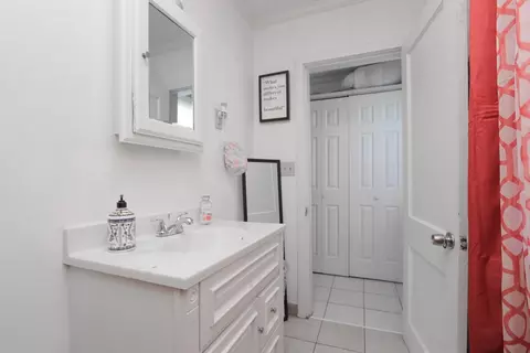 Bath - 1402-1404 Worcester St, Springfield, MA 01151 photo 5 of 5