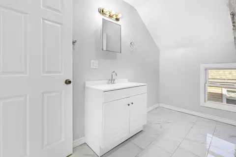 Bath - 502 4th St, Fall River, MA 02721 photo 2 of 7