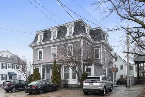 8 Common St #4, Stoneham, MA 02180