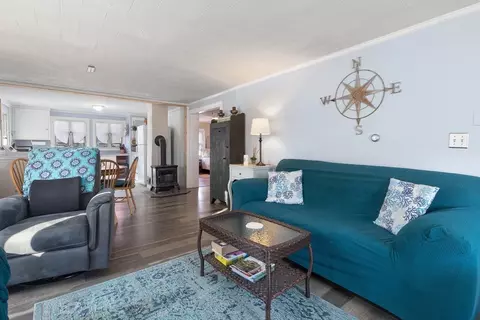 1 N St, Newburyport, MA 01950