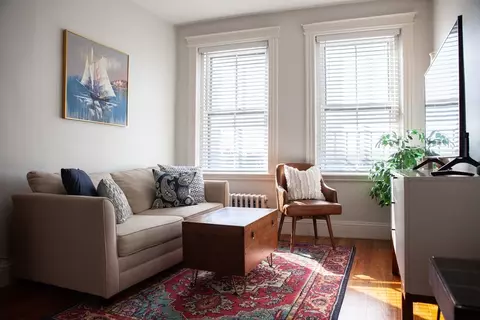 70 Phillips St #10, Boston, MA 02114
