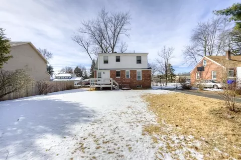 Exterior - 21 Marchioness Rd, Springfield, MA 01129 photo 7 of 10