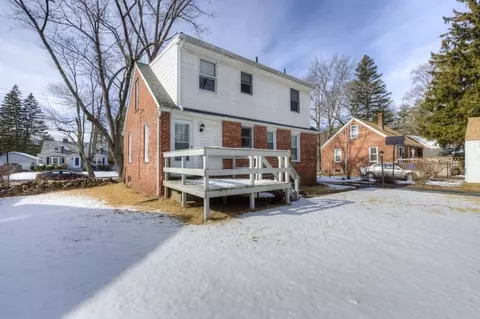 Exterior - 21 Marchioness Rd, Springfield, MA 01129 photo 9 of 10