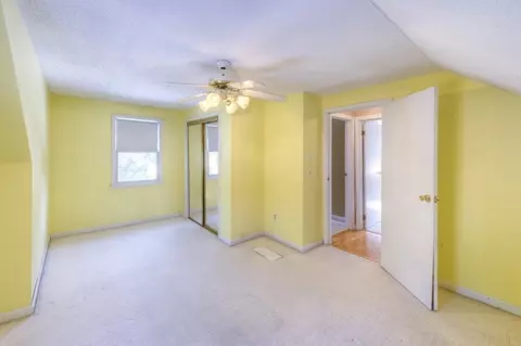 Bedroom - 21 Marchioness Rd, Springfield, MA 01129 photo 1 of 1