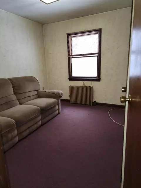 Living - 6 Pioneer Rd, Worcester, MA 01604 photo 3 of 3