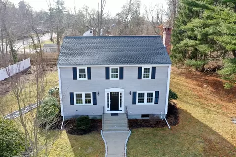 67 Summer St, Medway, MA 02053