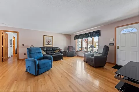Living - 52 Access Rd, Chicopee, MA 01020 photo 2 of 4