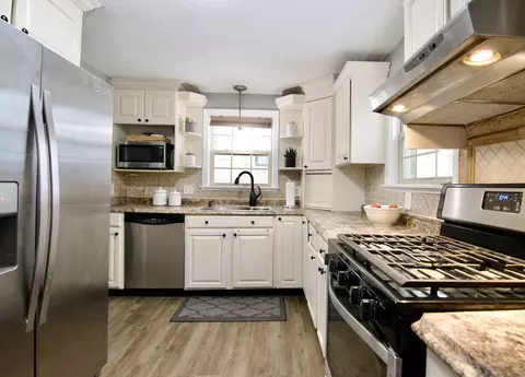 Kitchen - 200 Florida St, Springfield, MA 01109 photo 3 of 6