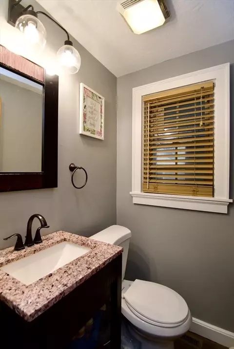 Bath - 200 Florida St, Springfield, MA 01109 photo 1 of 2