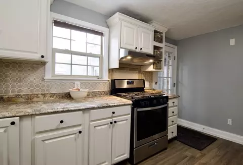 Kitchen - 200 Florida St, Springfield, MA 01109 photo 2 of 6