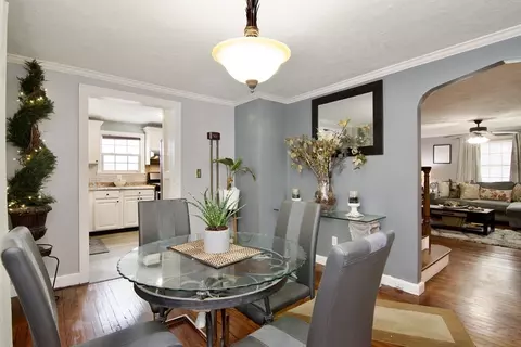 Dining - 200 Florida St, Springfield, MA 01109 photo 1 of 4