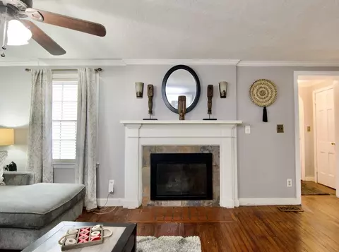Living - 200 Florida St, Springfield, MA 01109 photo 5 of 8