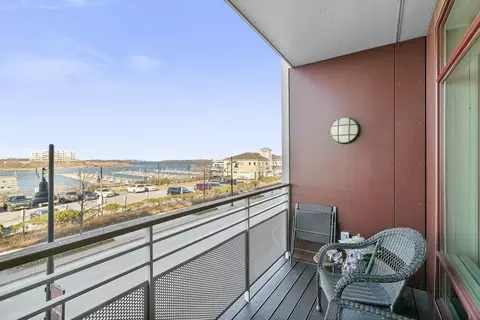 Exterior - 23 Shipyard Dr #202, Hingham, MA 02043 photo 1 of 5