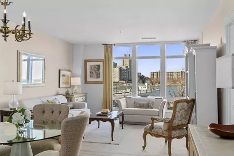Living - 23 Shipyard Dr #202, Hingham, MA 02043 photo 9 of 12