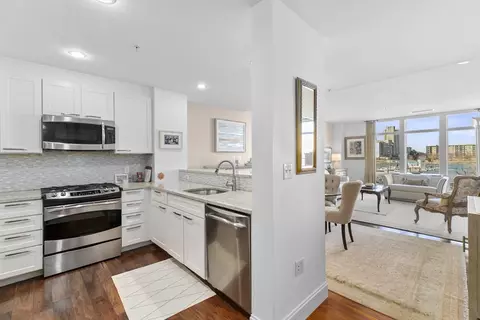Kitchen - 23 Shipyard Dr #202, Hingham, MA 02043 photo 1 of 3