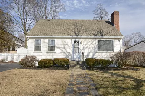 10 Rose Dr, Newton, MA 02465